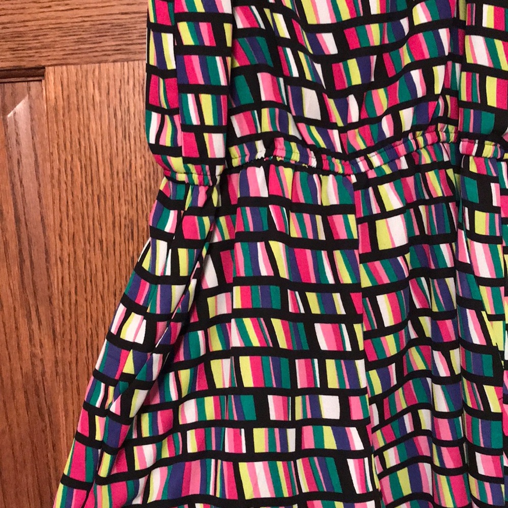 Geometric Patterned Romper - Picture 2 of 4